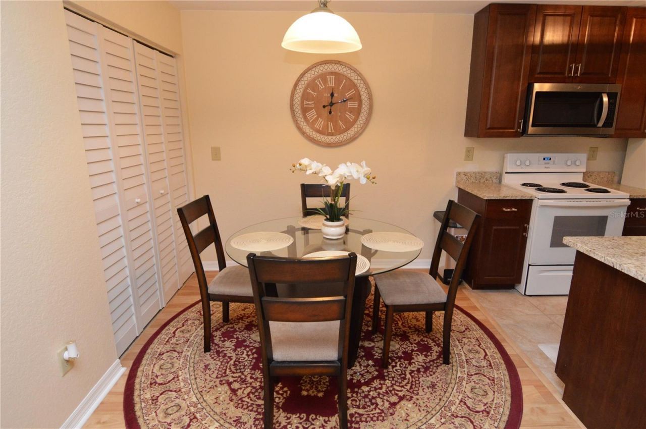 10263 Gandy Boulevard N, Unit 602, Saint Petersburg, FL 33702 Photo