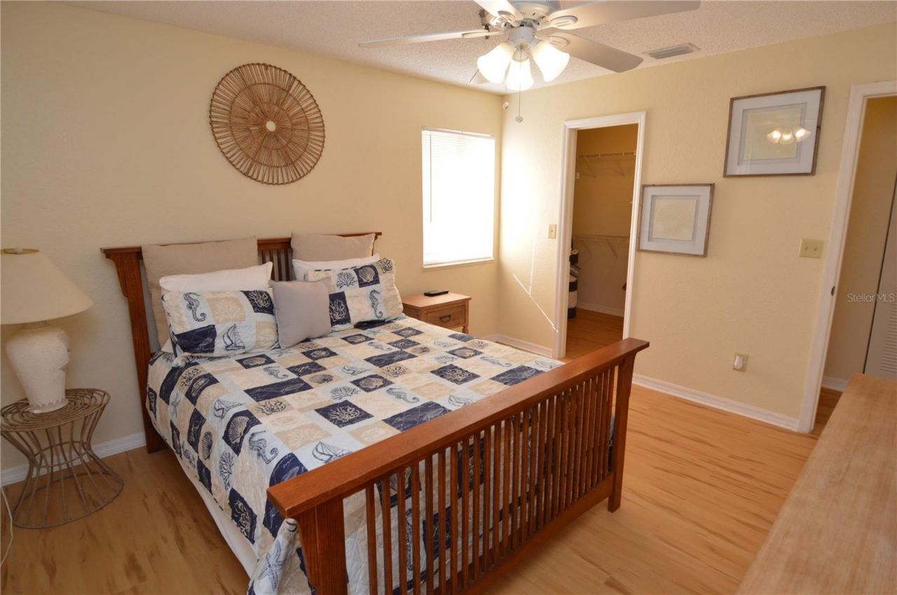 10263 Gandy Boulevard N, Unit 602, Saint Petersburg, FL 33702 Photo