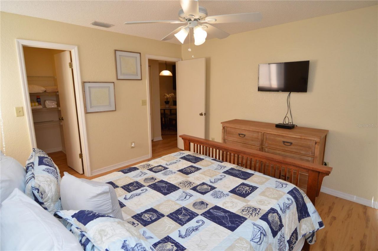 10263 Gandy Boulevard N, Unit 602, Saint Petersburg, FL 33702 Photo