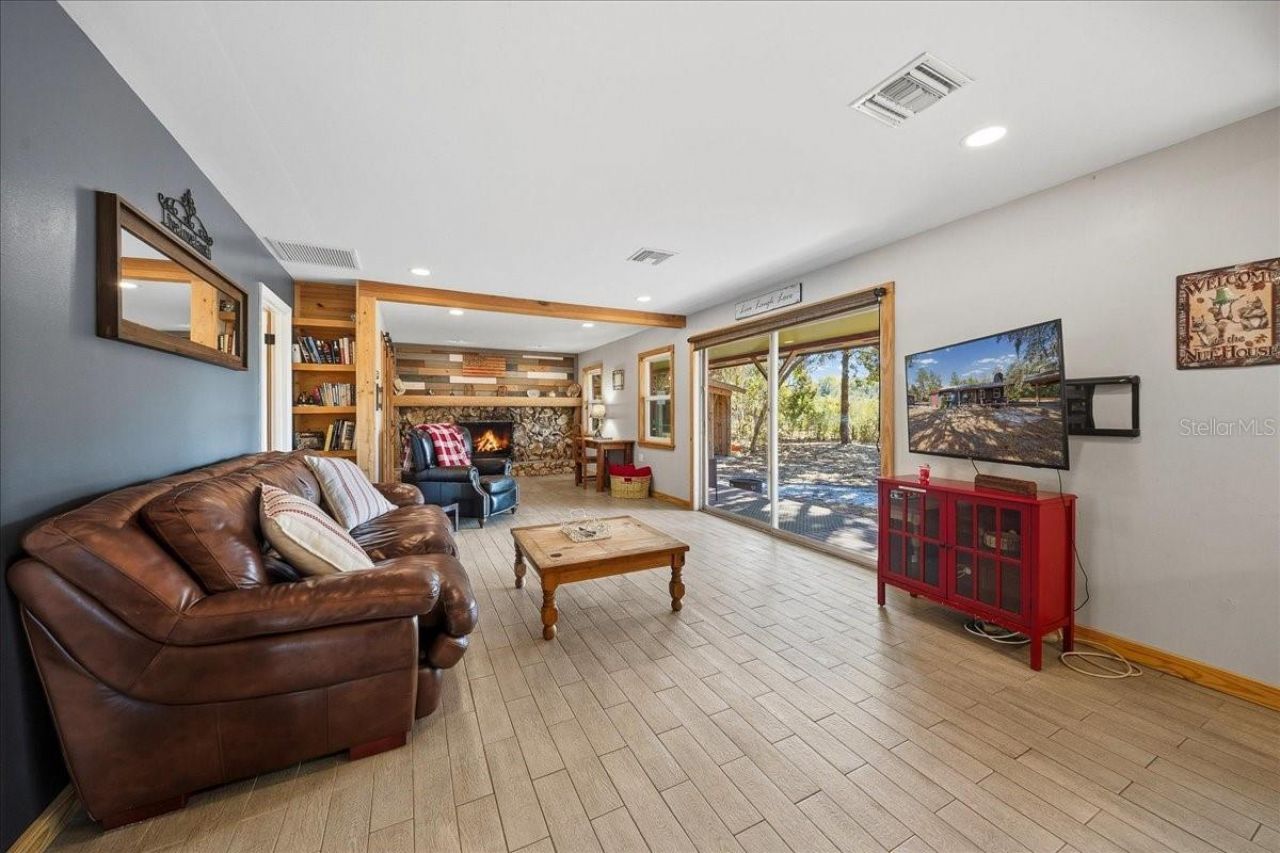 15120 NE 240th Court, Salt Springs, FL 32134 Photo