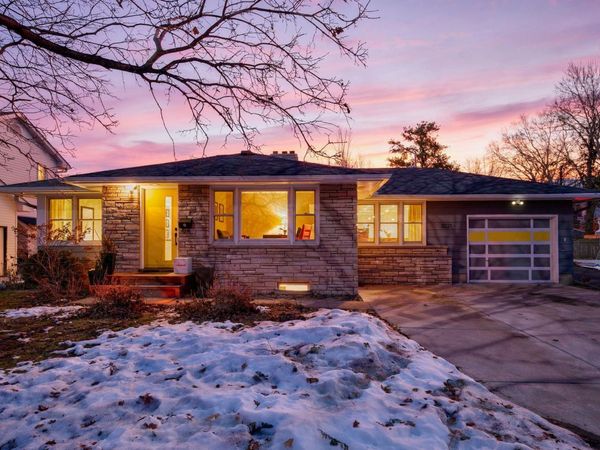 3021 31st Avenue NE, Saint Anthony, MN 55418