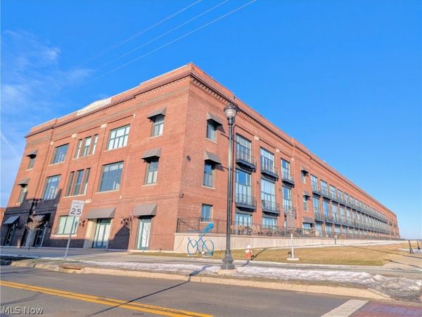 401 W SHORELINE Drive, Unit 136, Sandusky, OH 44870