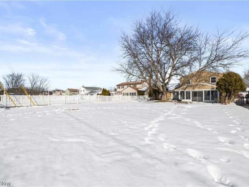 367 Crestview Drive, Elyria, OH 44035 Photo 37