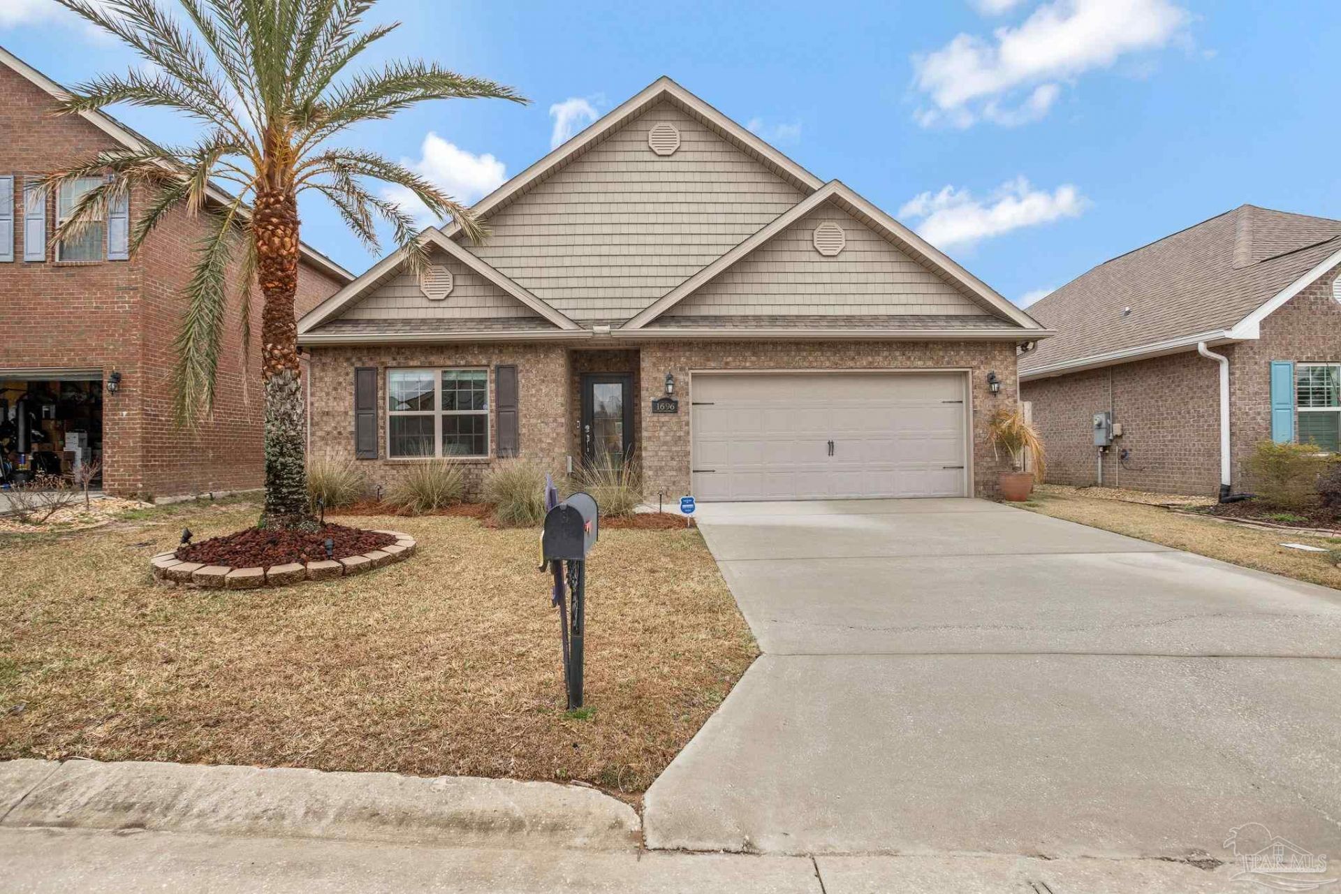 1696 Waterford Sound Blvd, Gulf Breeze, FL 32563 Main Photo