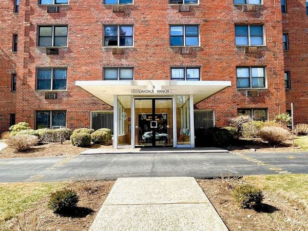 5 Oakdale Manor, Unit B18, Suffern, NY 10901