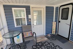 9700 Kings Rd. photo 4