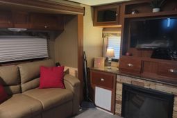 9700 Kings Rd. photo 4