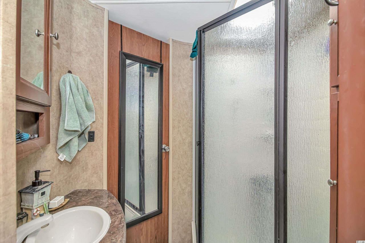 9700 Kings Rd. Photo 9