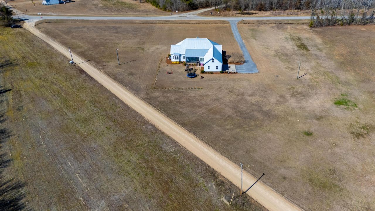 2341 Bowman Branch Highway Photo 5