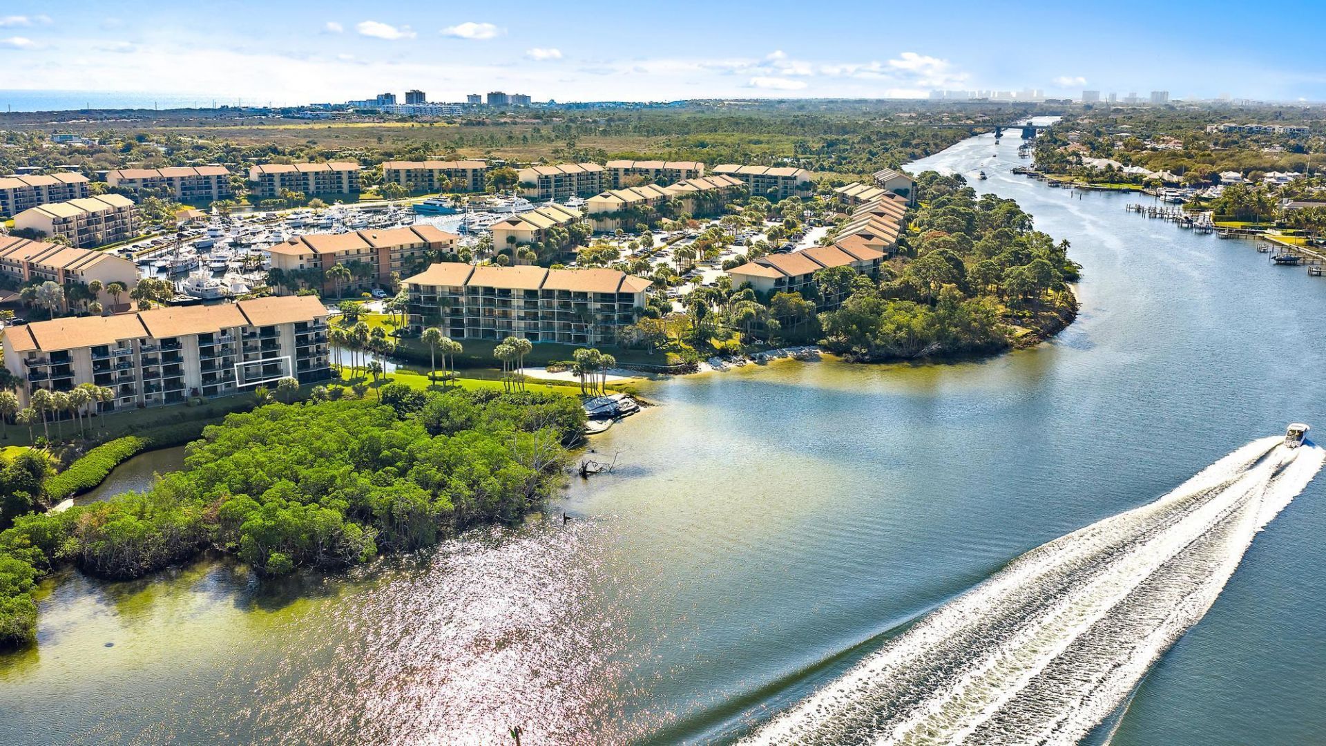 1701 Marina Isle Way, Unit 202, Jupiter, FL 33477 Photo