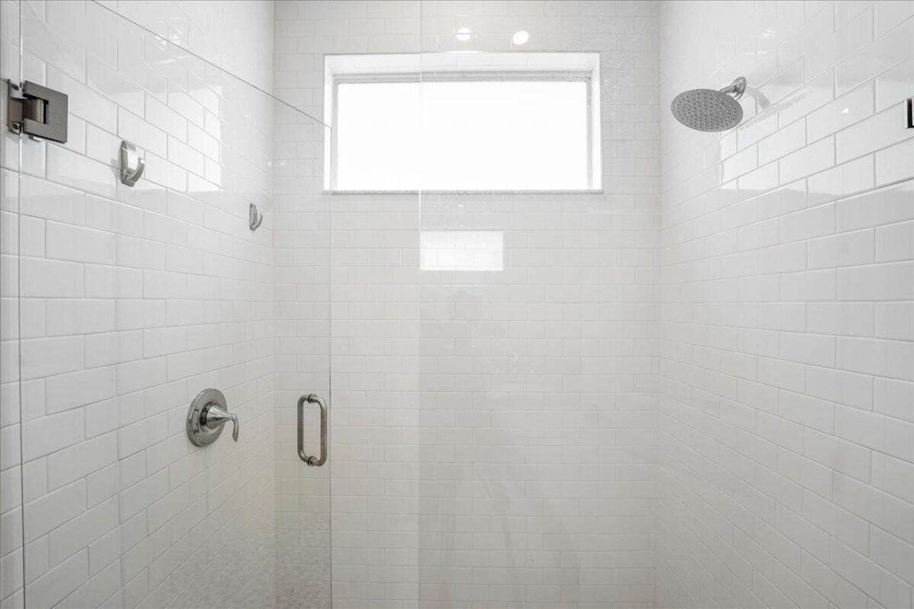 6818 Pointe Of Woods Drive, West Palm Beach, FL 33413 Photo