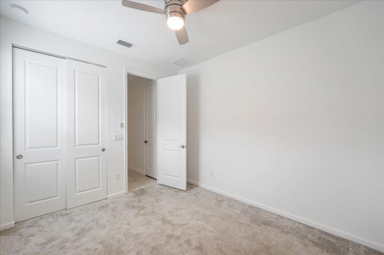 6818 Pointe Of Woods Drive, West Palm Beach, FL 33413 Photo