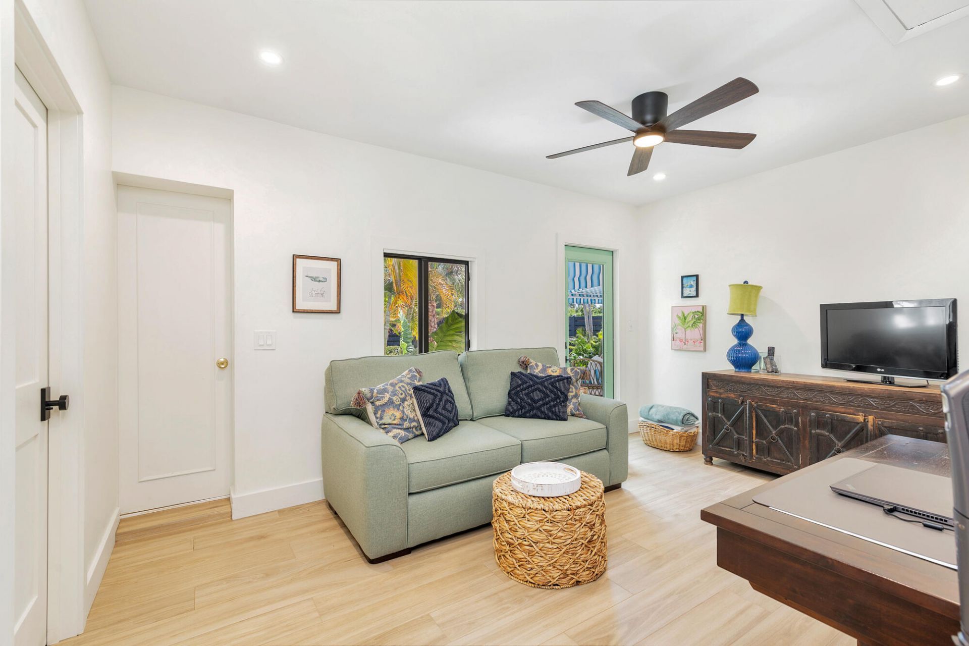 300 Edmor Road, West Palm Beach, FL 33405 Photo