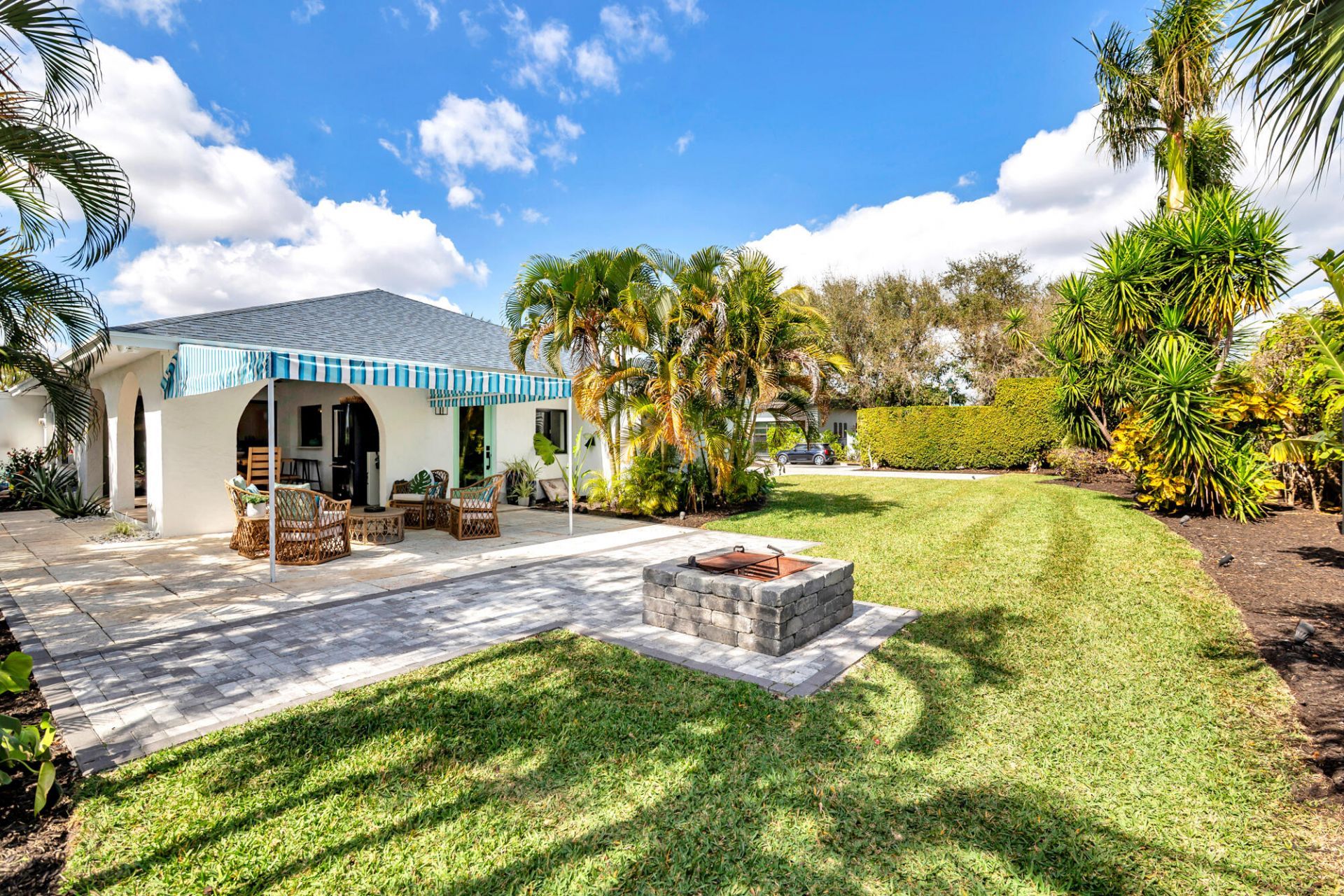 300 Edmor Road, West Palm Beach, FL 33405 Photo