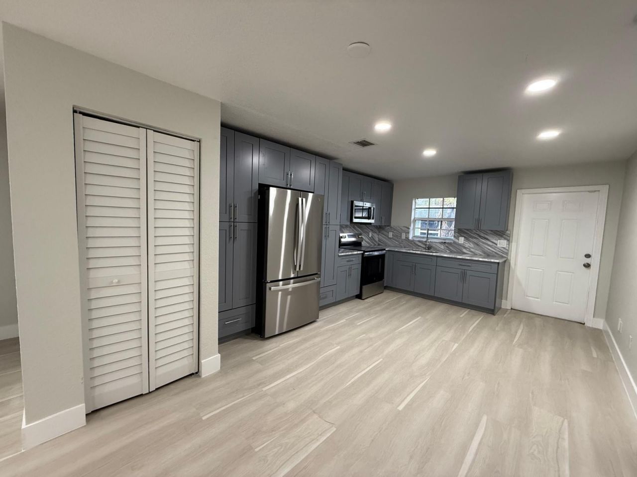 1215 NW 2nd Street, Fort Lauderdale, FL 33311 Photo