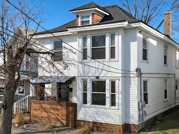 618 Pettibone Avenue NW, Grand Rapids, MI 49504