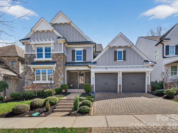 9815 Avenal Lane, Charlotte, NC 28270
