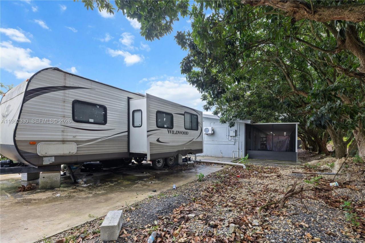 33300 SW 212th Ave , Homestead, FL 33034 Photo