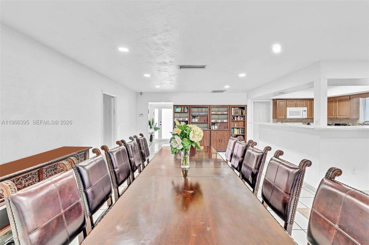 9524 Byron Ave , Surfside, FL 33154 Photo