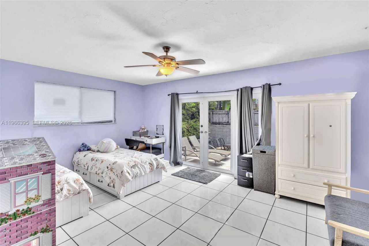 9524 Byron Ave , Surfside, FL 33154 Photo