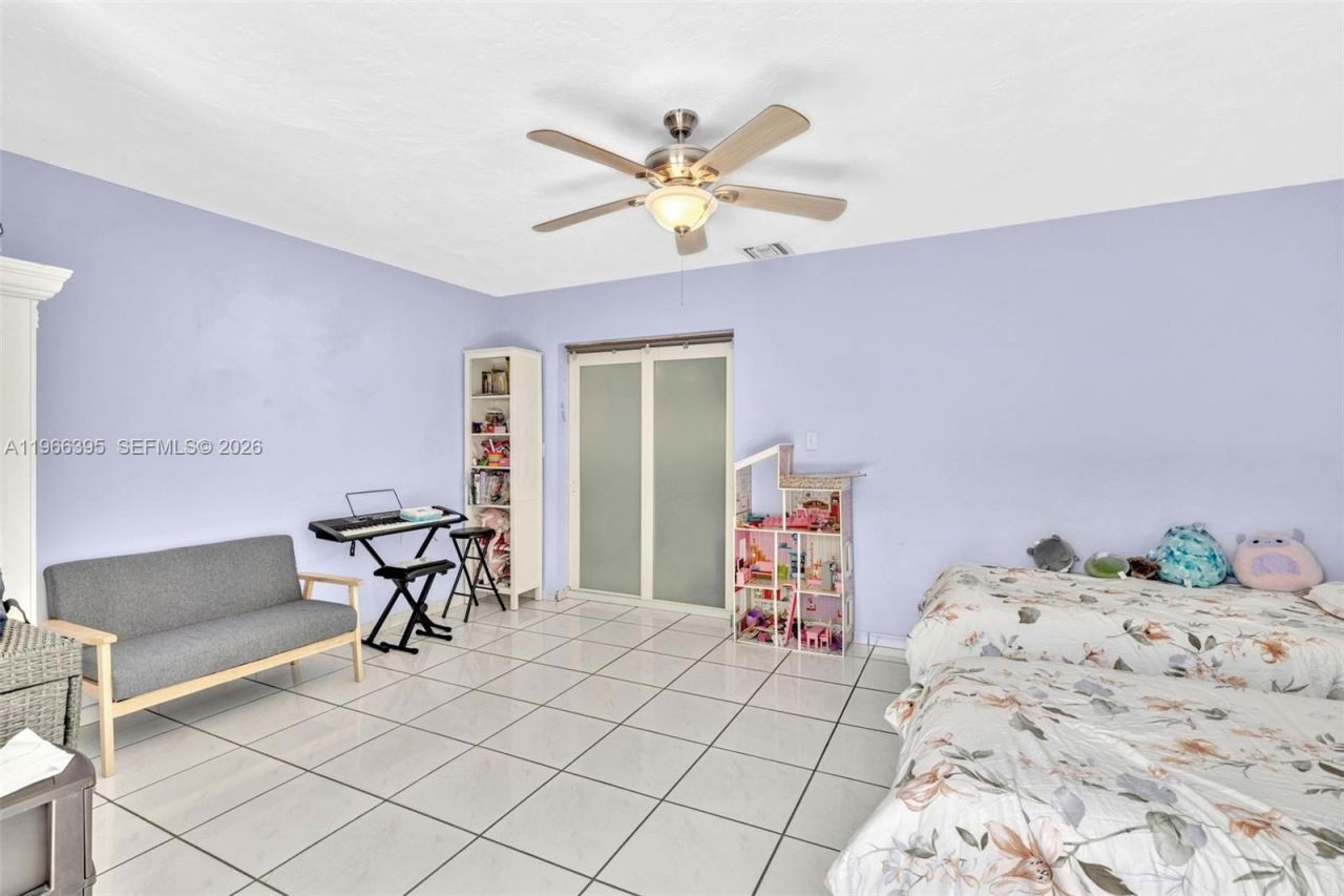9524 Byron Ave , Surfside, FL 33154 Photo