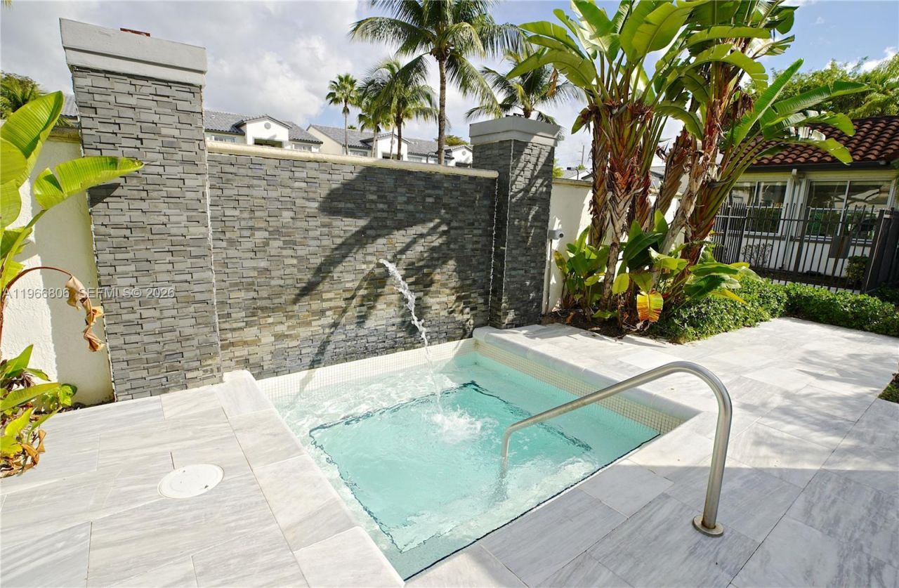 4360 NW 107th Ave , Unit 101, Doral, FL 33178 Photo