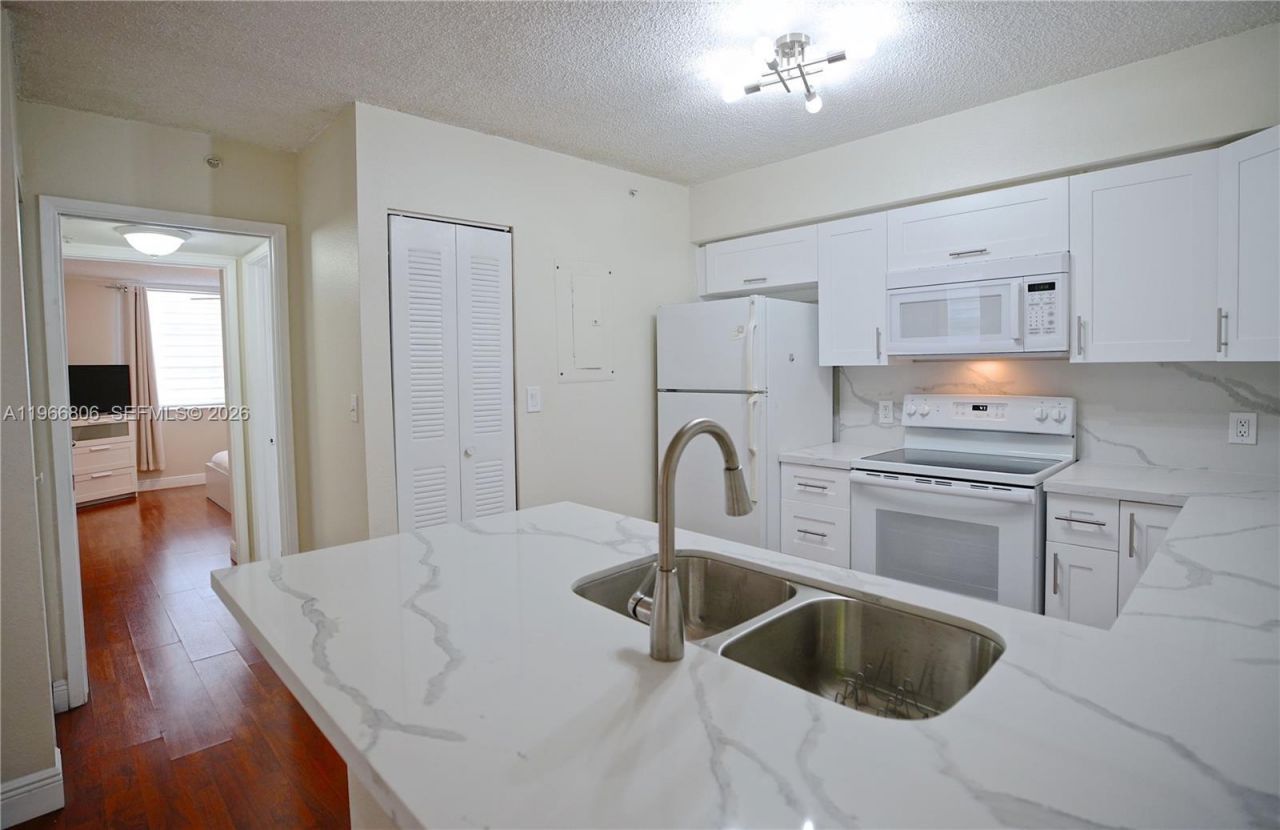 4360 NW 107th Ave , Unit 101, Doral, FL 33178 Photo