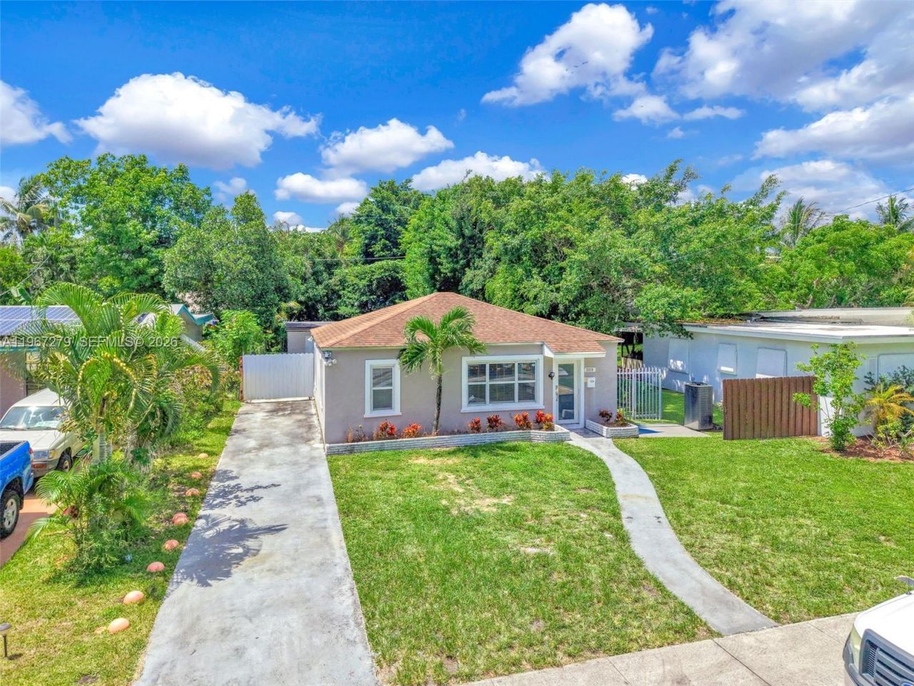 2318 Washington St, Hollywood, FL 33020 Photo