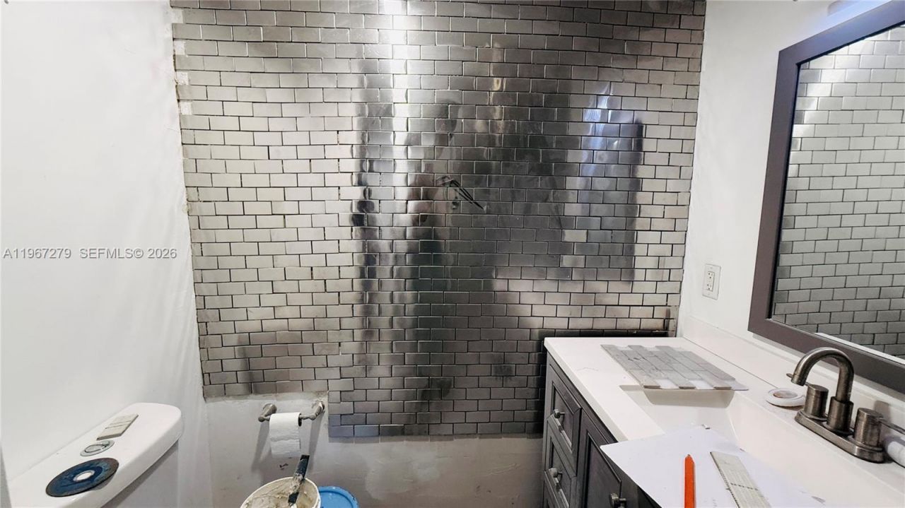 2318 Washington St, Hollywood, FL 33020 Photo