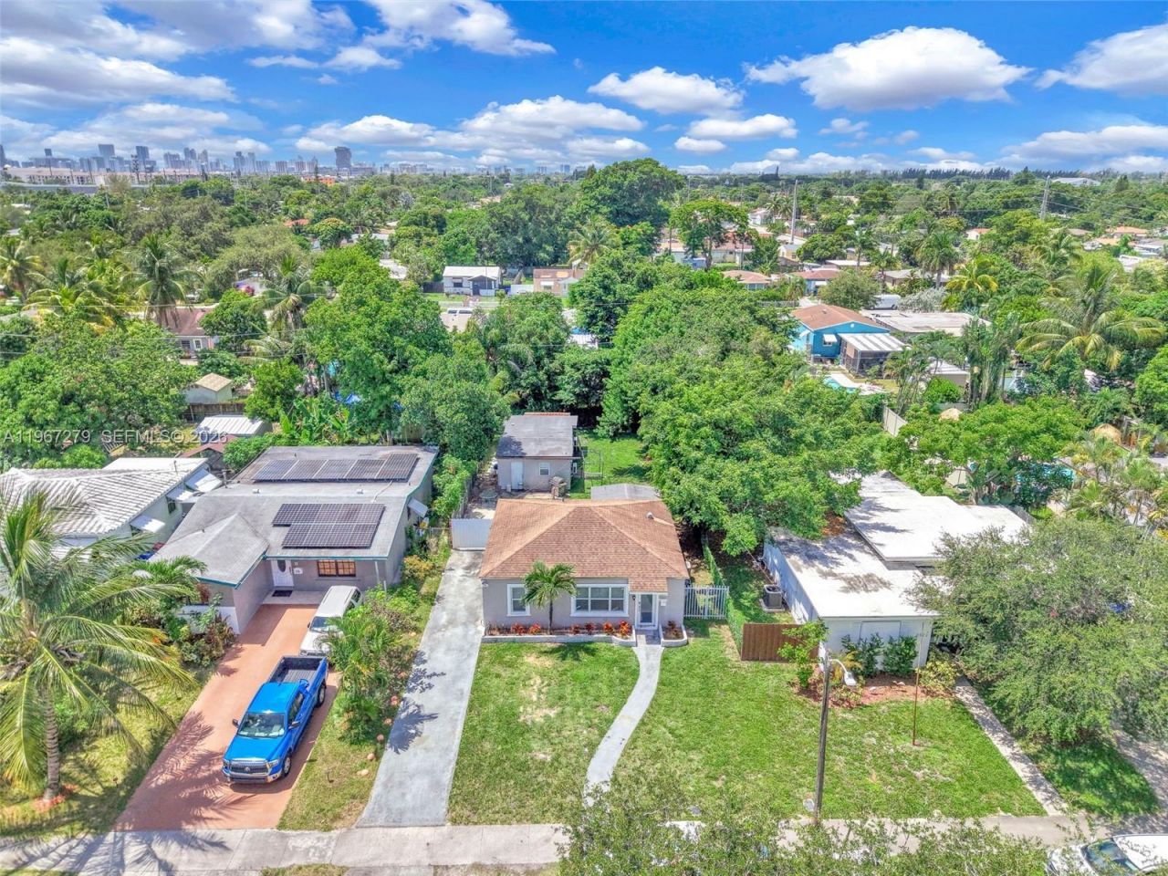 2318 Washington St, Hollywood, FL 33020 Photo