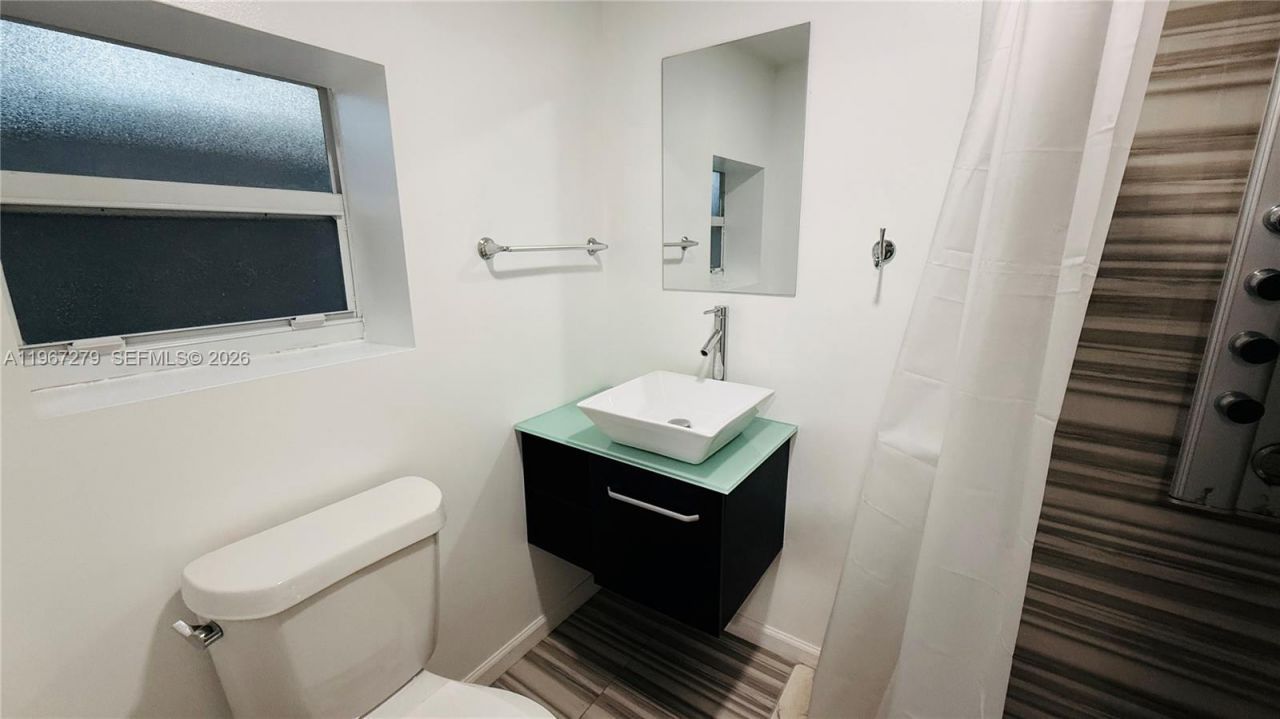 2318 Washington St, Hollywood, FL 33020 Photo