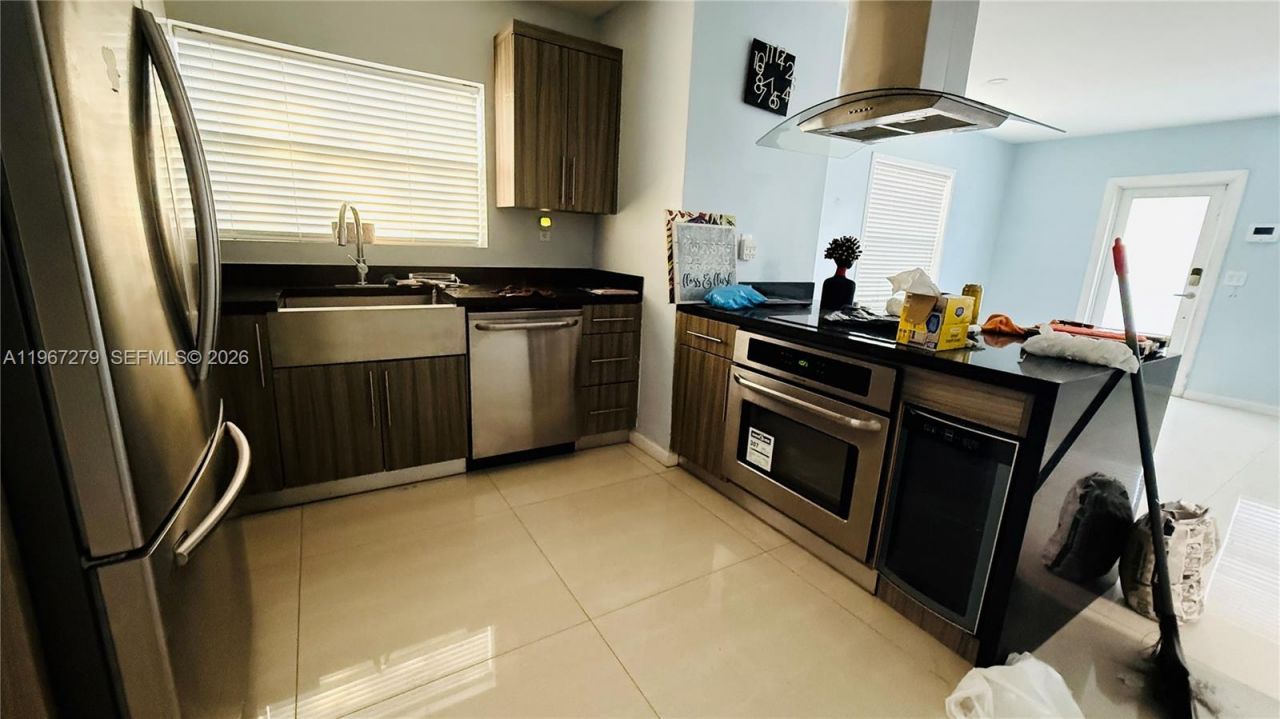 2318 Washington St, Hollywood, FL 33020 Photo