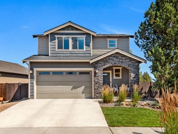 2382 NE Jackson Avenue, Bend, OR 97701