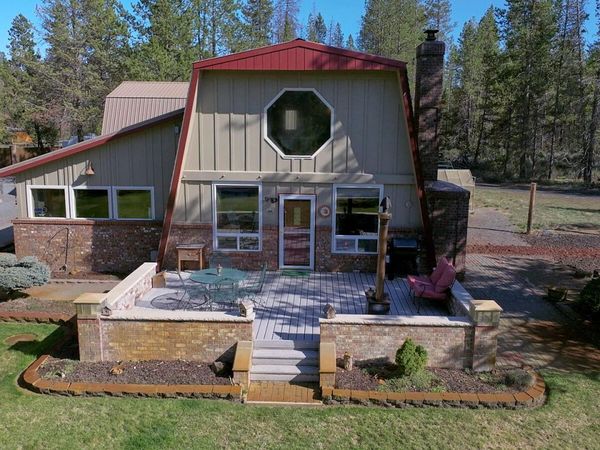 17277 Willow Court, Bend, OR 97707