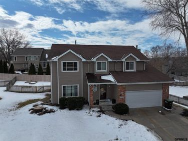 16325 Seward Circle, Omaha, NE 68118