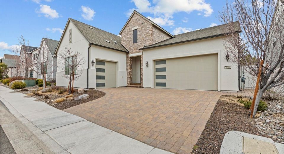 719 W Pleasant Oak Trail, Reno, NV 89511 Photo