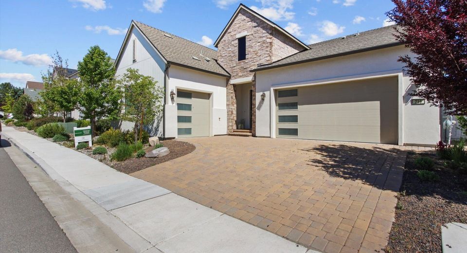 719 W Pleasant Oak Trail, Reno, NV 89511 Photo