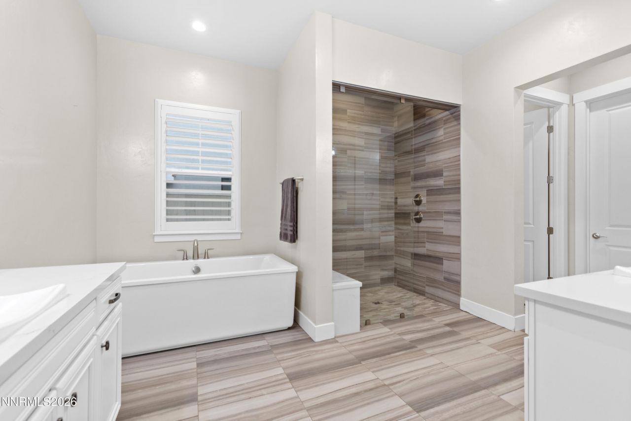 719 W Pleasant Oak Trail, Reno, NV 89511 Photo