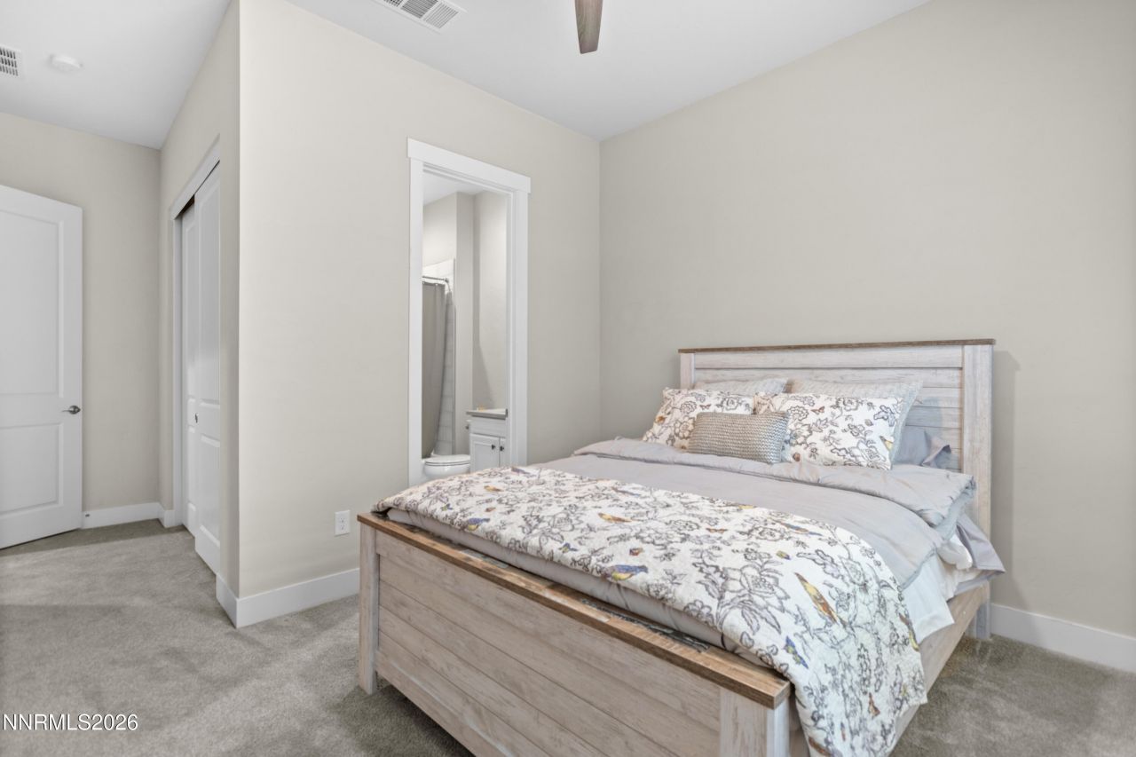 719 W Pleasant Oak Trail, Reno, NV 89511 Photo