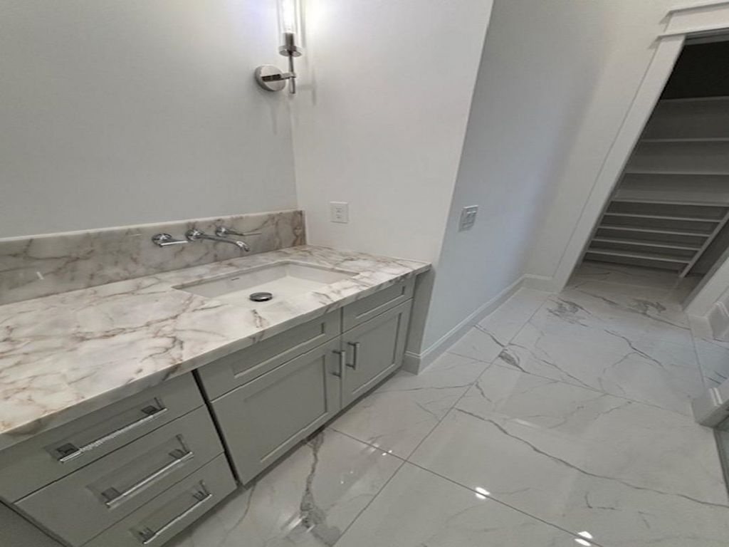 5515 Porcher Ave.  Photo 24