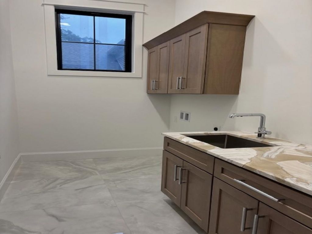 5515 Porcher Ave.  Photo 46