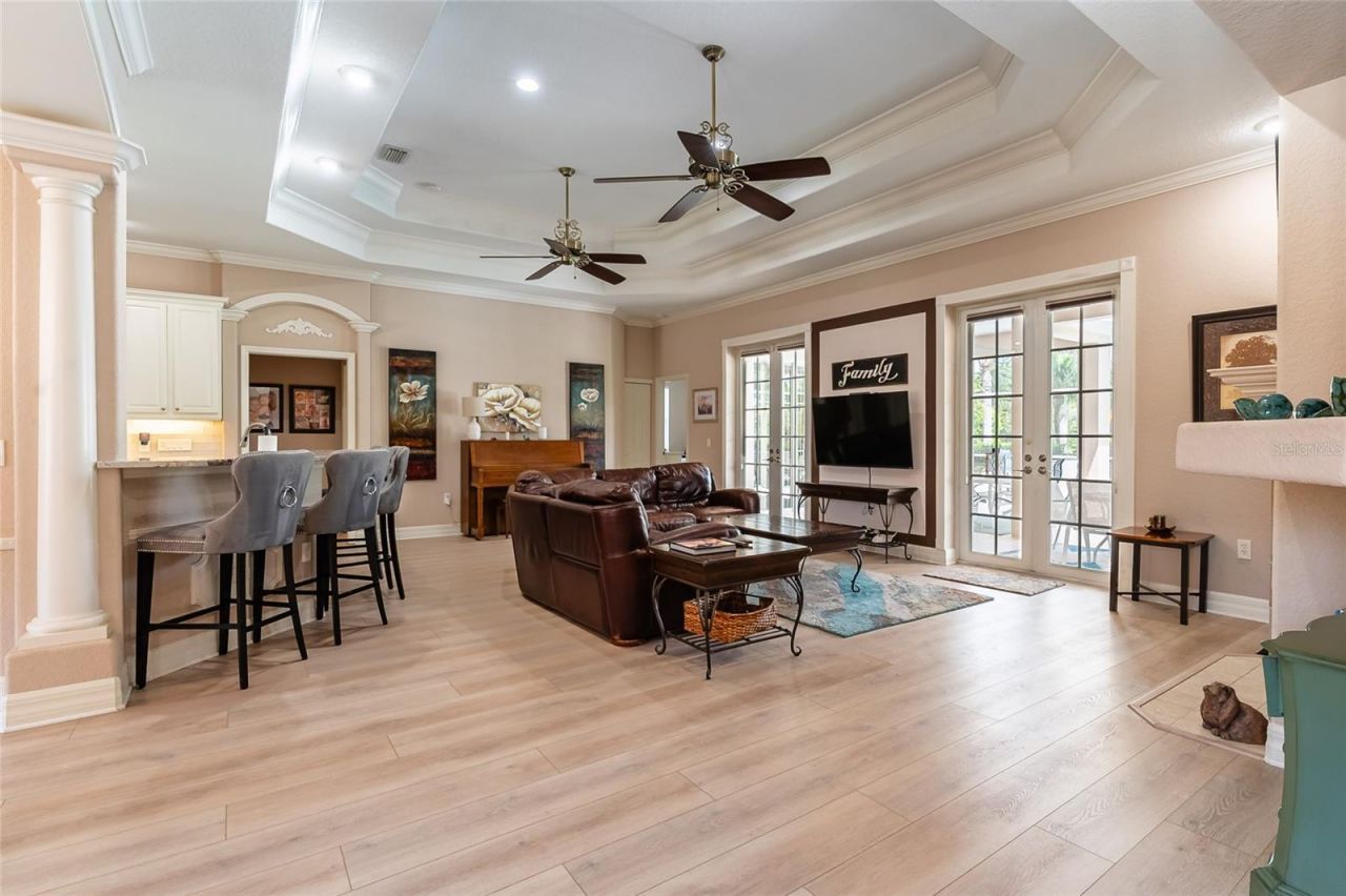 6615 Butlers Crest Drive, Bradenton, FL 34203 Photo