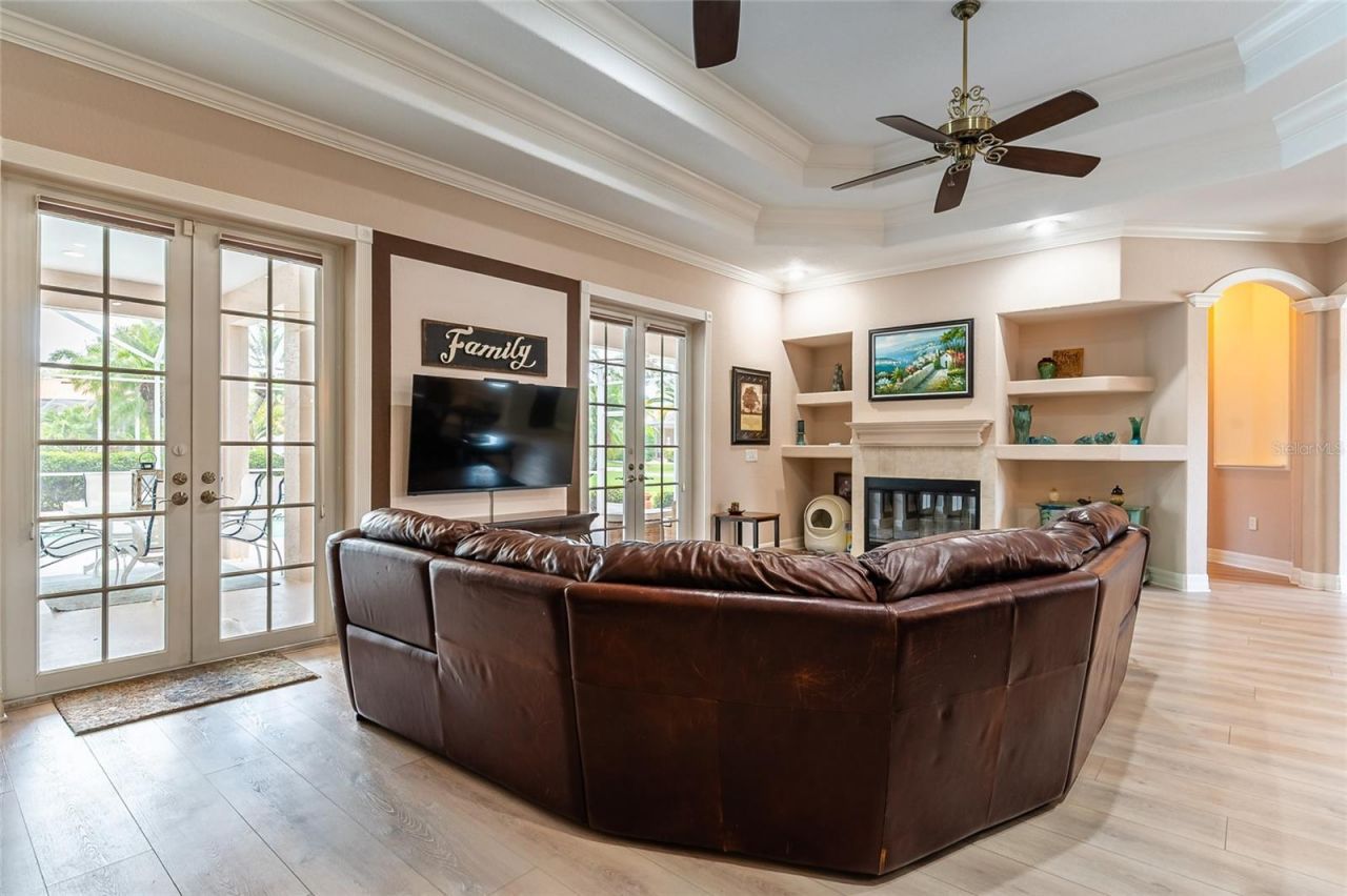 6615 Butlers Crest Drive, Bradenton, FL 34203 Photo