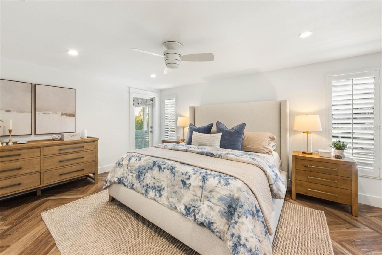 625 Dundee Lane, Holmes Beach, FL 34217 Photo