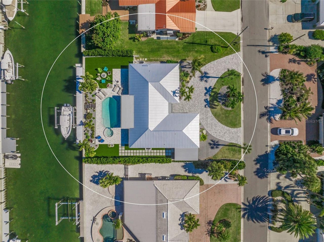 625 Dundee Lane, Holmes Beach, FL 34217 Photo