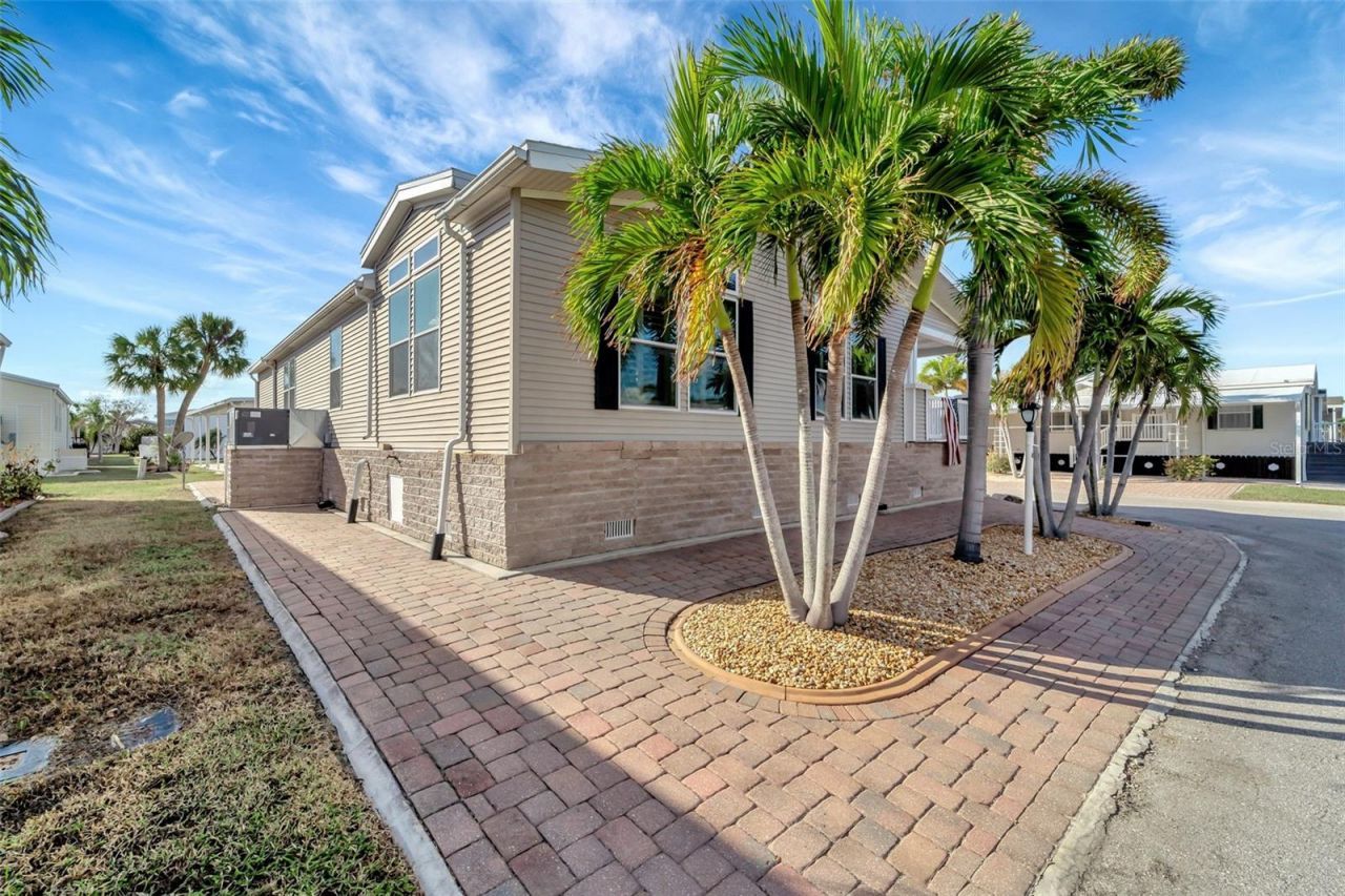 16 Copenhagen Avenue, Punta Gorda, FL 33950 Photo