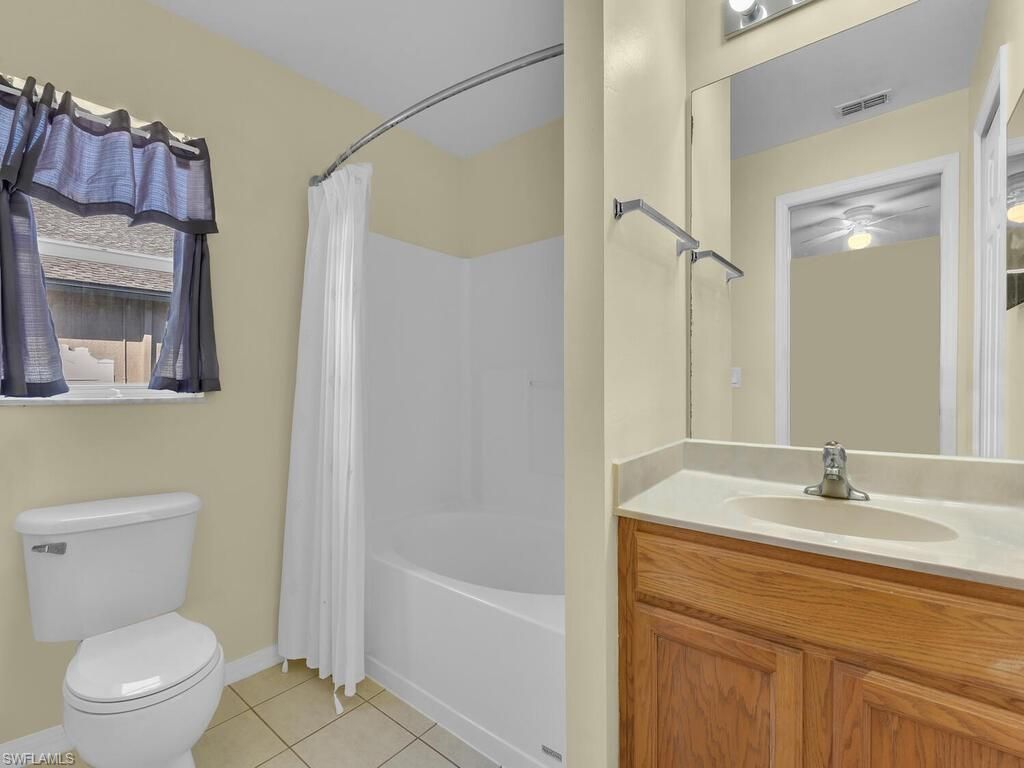 2120 SW 28th Ter, Cape Coral, FL 33914 Photo