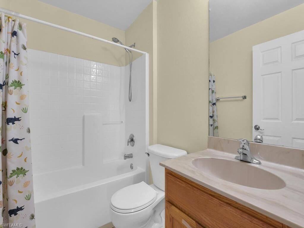 2120 SW 28th Ter, Cape Coral, FL 33914 Photo