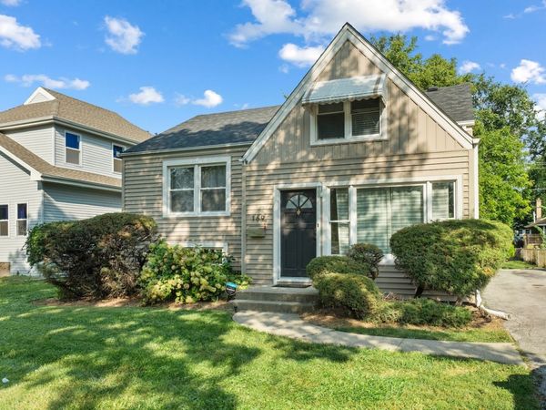 169 S Villa Avenue, Elmhurst, IL 60126