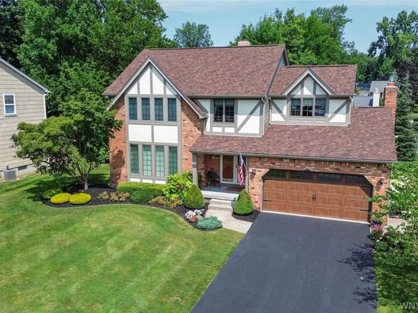 19 Bramblewood Lane, East Amherst, NY 14051